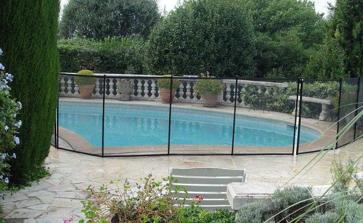 cloture-piscine-beethoven-vue2 cloture-piscine-beethoven-vue2